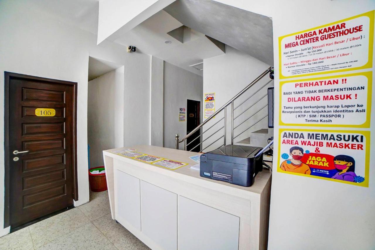 Oyo 91211 Mega Comfort Guest House Medan Ngoại thất bức ảnh