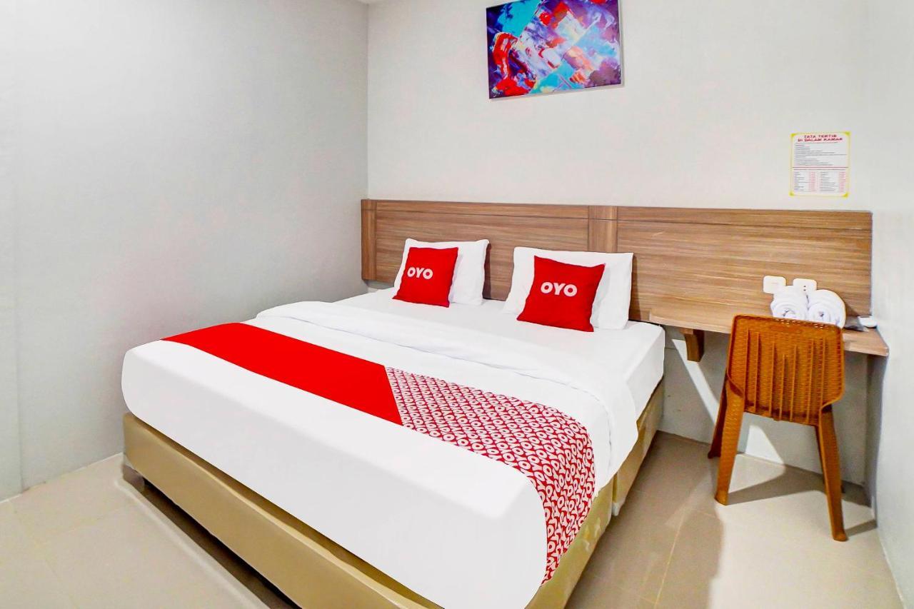 Oyo 91211 Mega Comfort Guest House Medan Ngoại thất bức ảnh