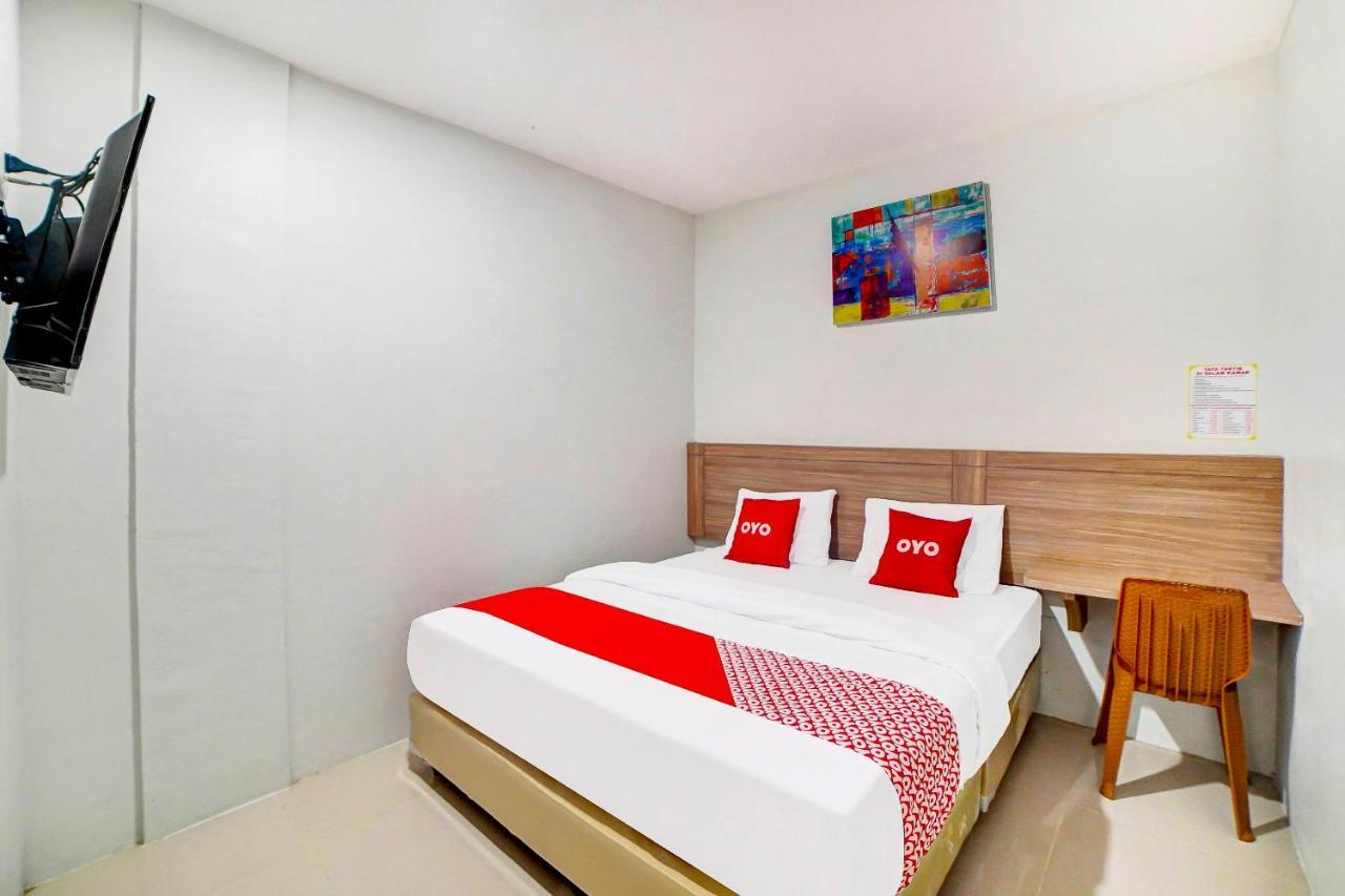 Oyo 91211 Mega Comfort Guest House Medan Ngoại thất bức ảnh